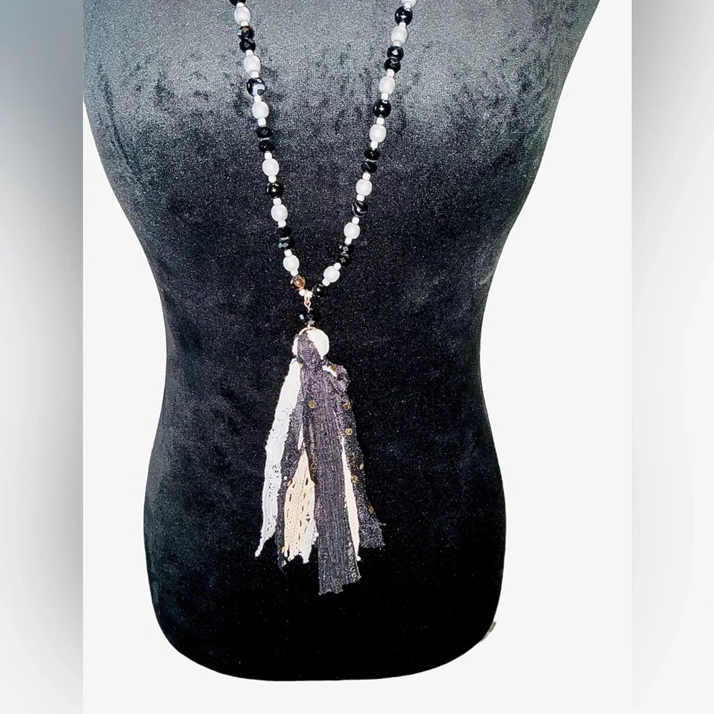 Long Elegant Black Glass & Gray Beaded Necklace With Tassel Detail - Picture 2 of 3